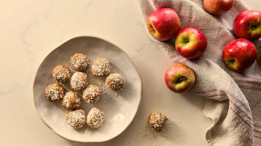 Oil free apple snowballs recipe